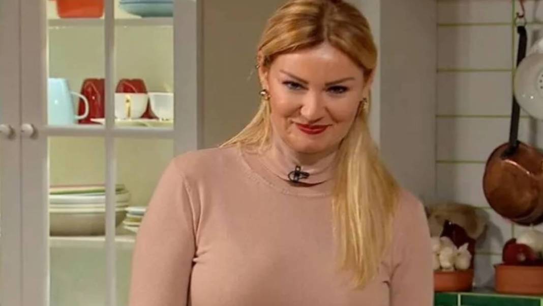 Pınar Altuğ'u hiç böyle görmediniz... Cüretkar pozlarıyla ağızları açık bıraktı! Her şey ortada 4